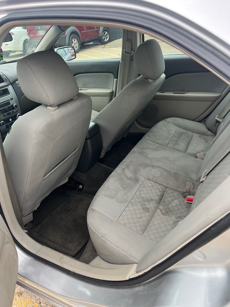 2012 Ford Fusion #12