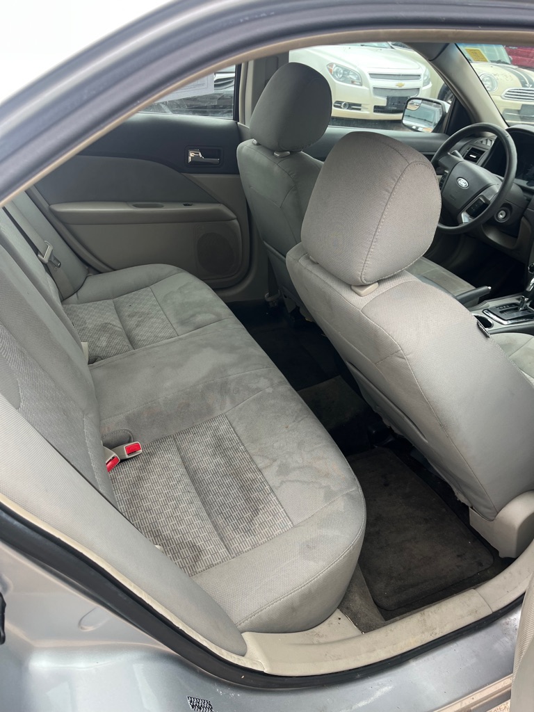 2012 Ford Fusion #10
