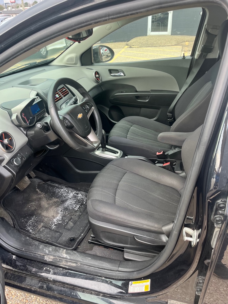2013 Chevrolet Sonic #13