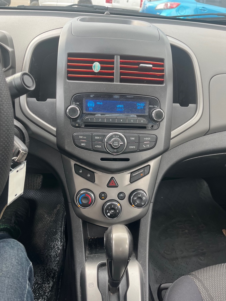 2013 Chevrolet Sonic #16