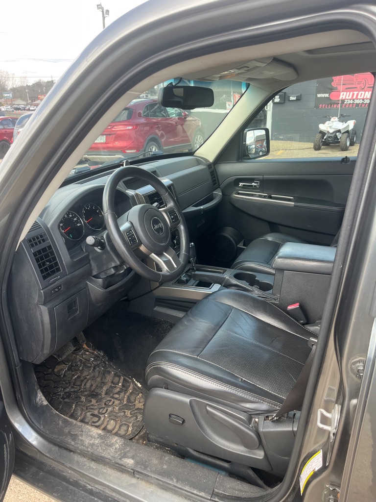 2012 Jeep Liberty #15