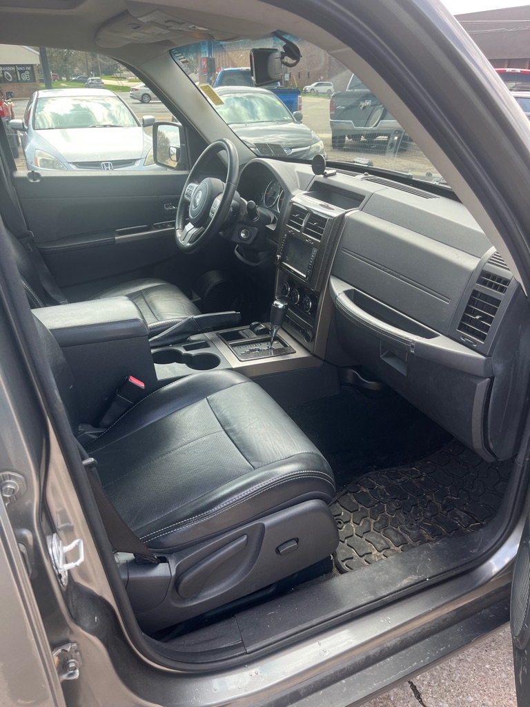 2012 Jeep Liberty #10
