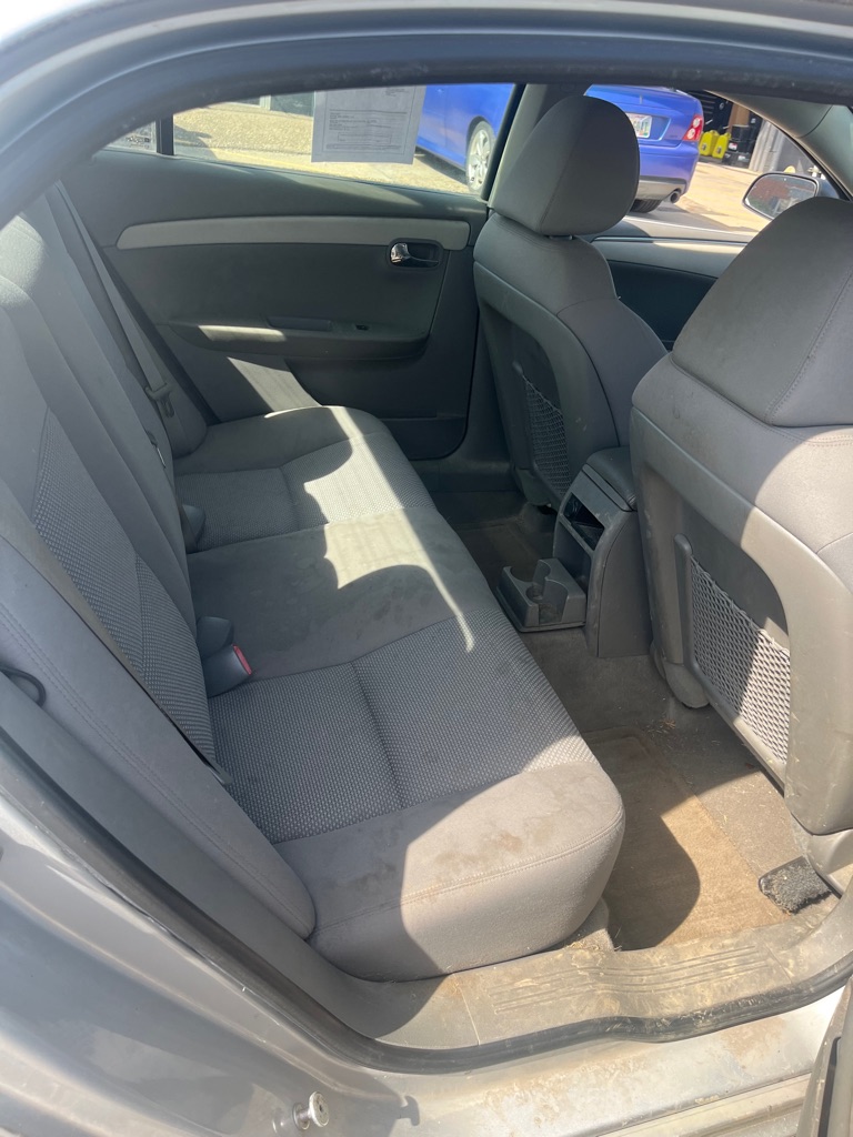 2010 Chevrolet Malibu #9