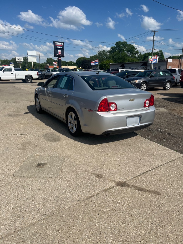 2010 Chevrolet Malibu #6