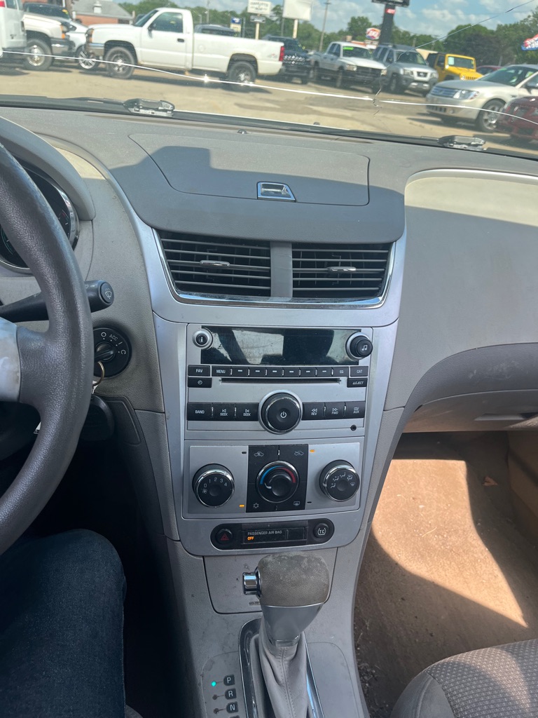 2010 Chevrolet Malibu #15