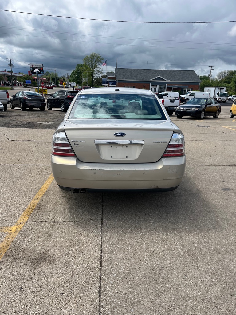 2009 Ford Taurus #5