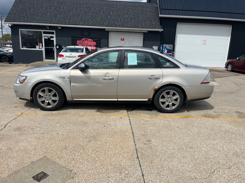 2009 Ford Taurus #7