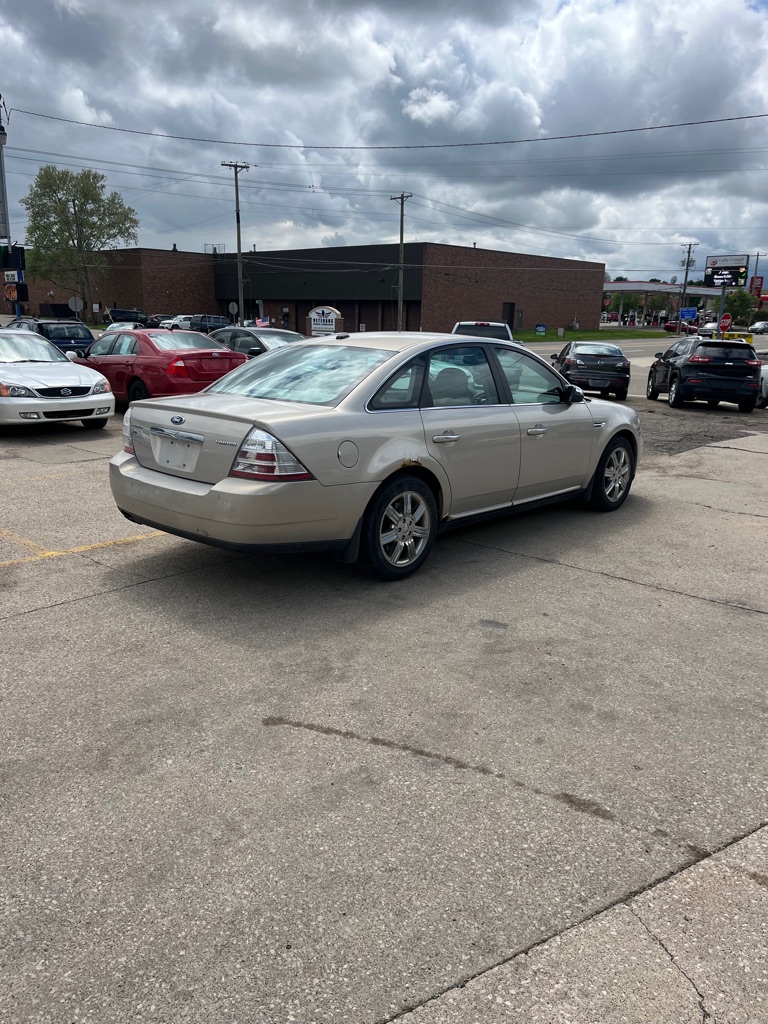 2009 Ford Taurus #4
