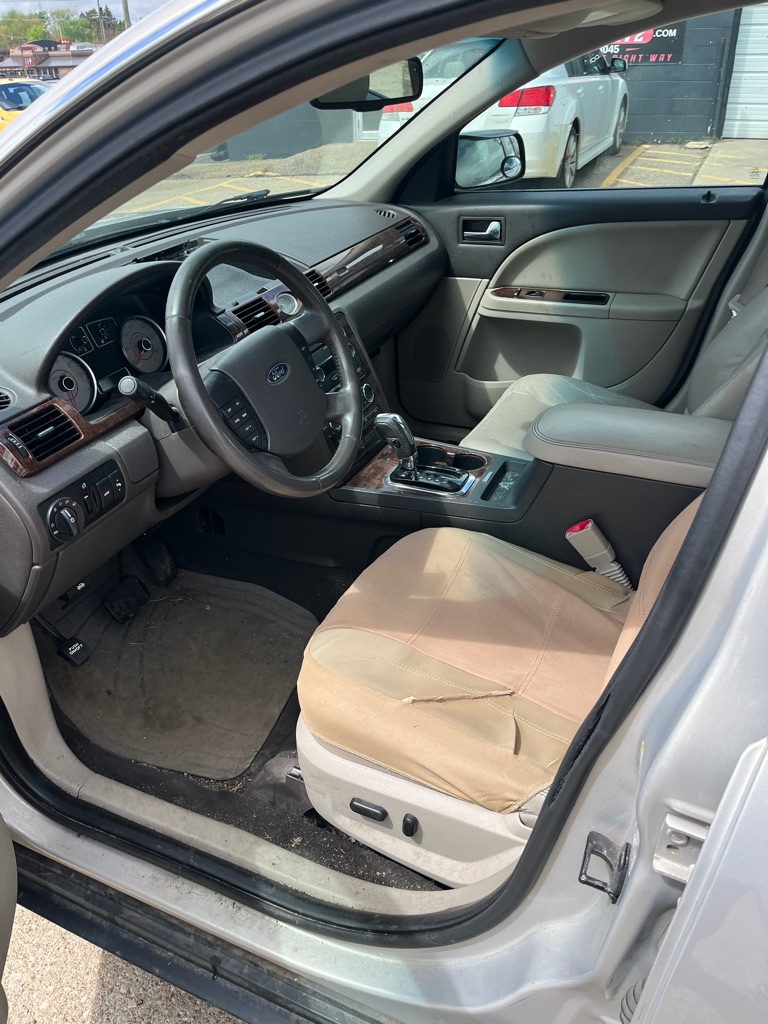 2009 Ford Taurus #14