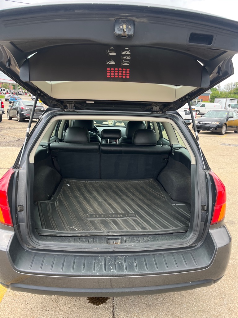 2007 Subaru Outback #12
