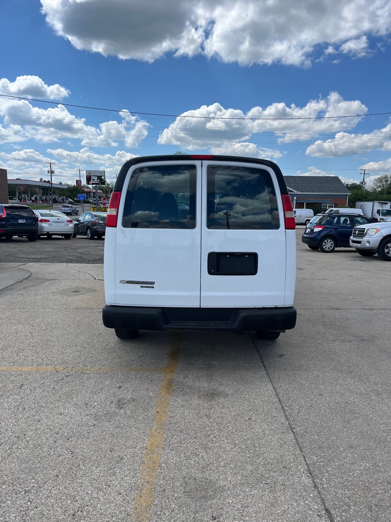 2014 Chevrolet G2500 Vans #5