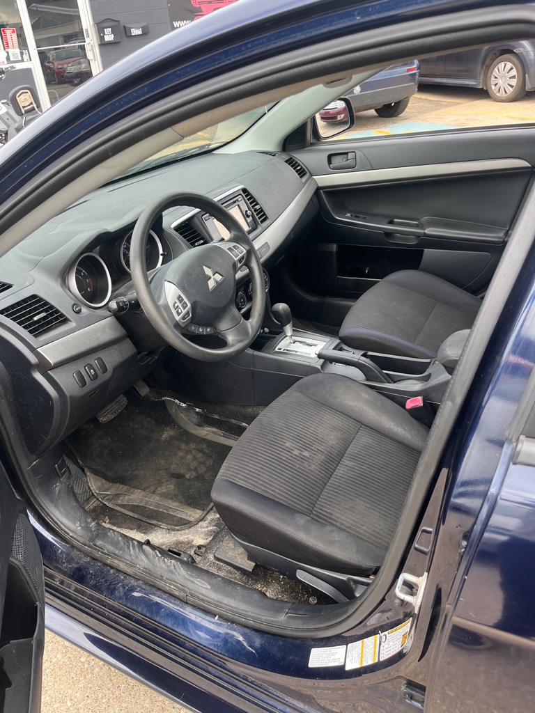 2014 Mitsubishi Lancer #13
