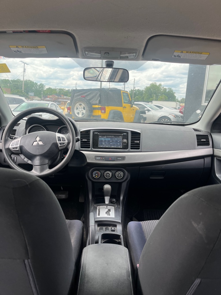 2014 Mitsubishi Lancer #11