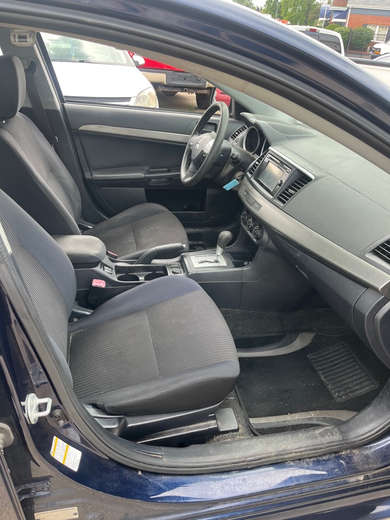 2014 Mitsubishi Lancer #9