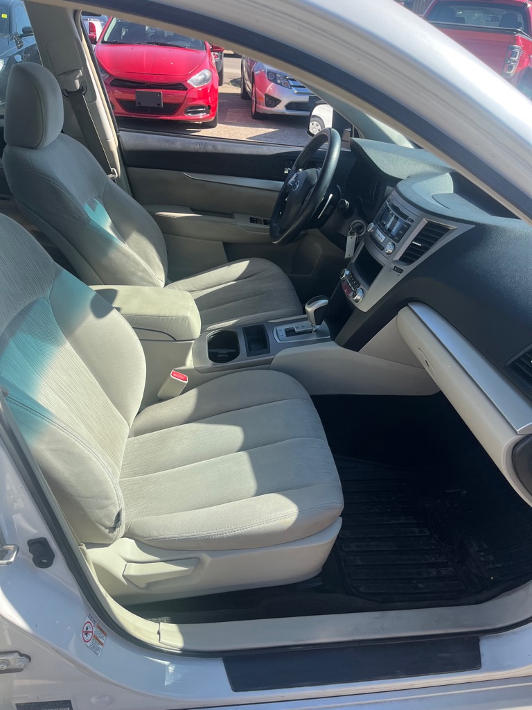 2014 Subaru Legacy #8