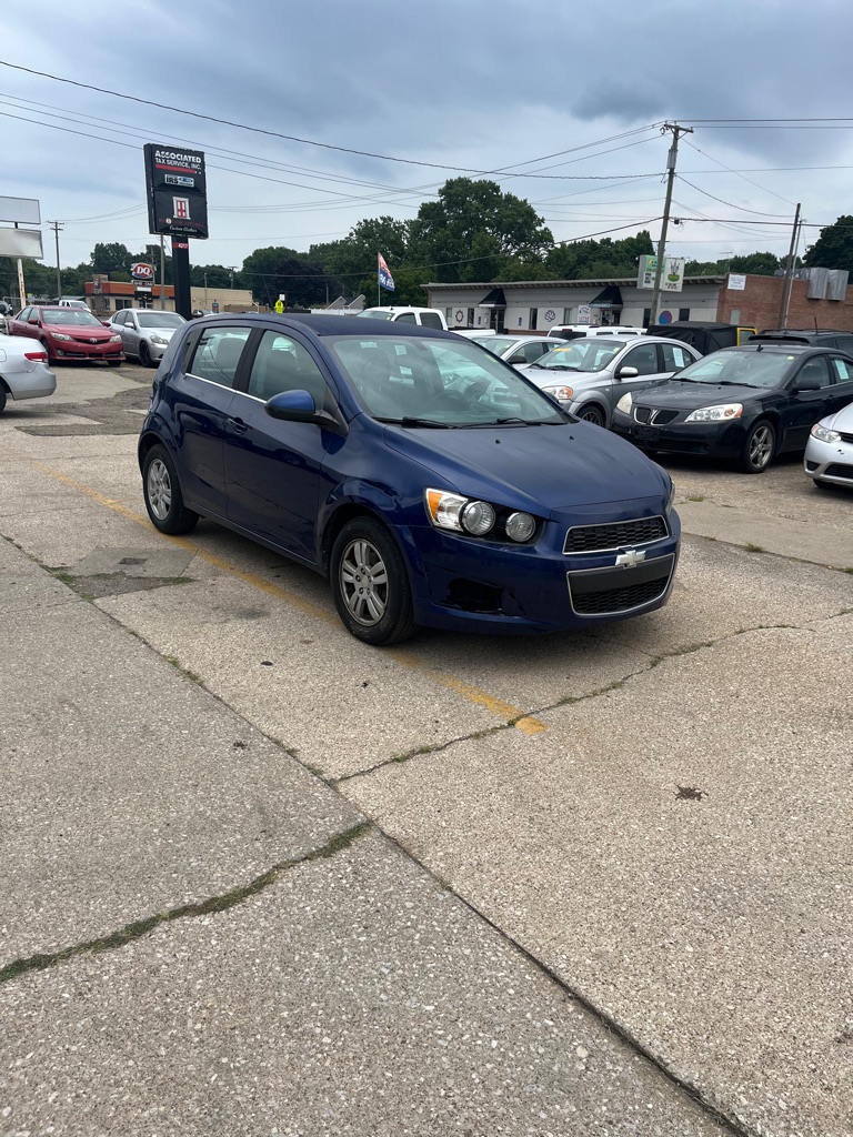 2014 Chevrolet Sonic #2