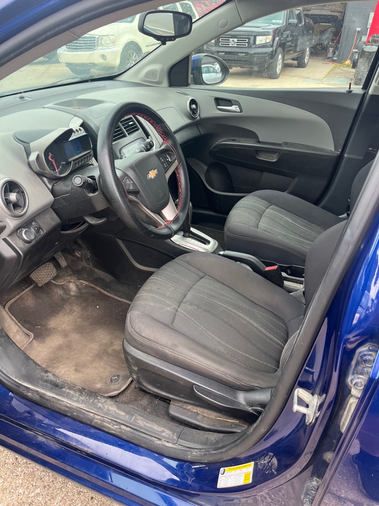 2014 Chevrolet Sonic #14