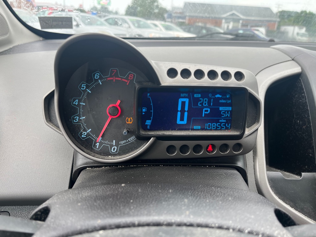 2014 Chevrolet Sonic #16