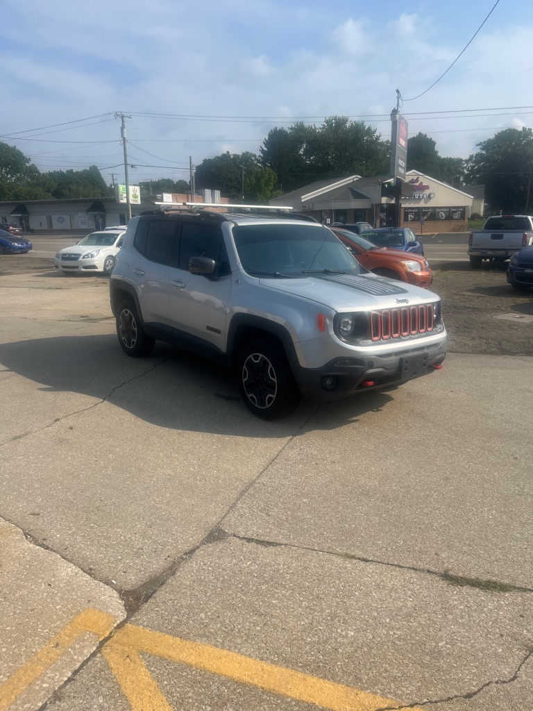 2015 Jeep Renegade #2