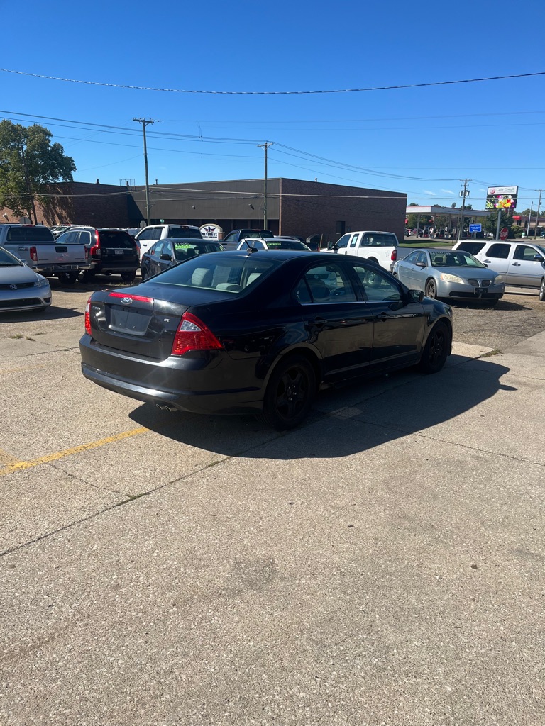 2011 Ford Fusion #4