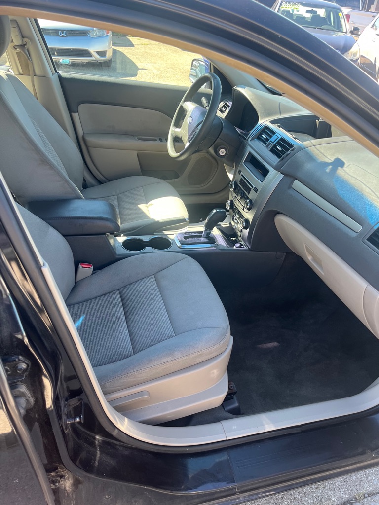2011 Ford Fusion #10