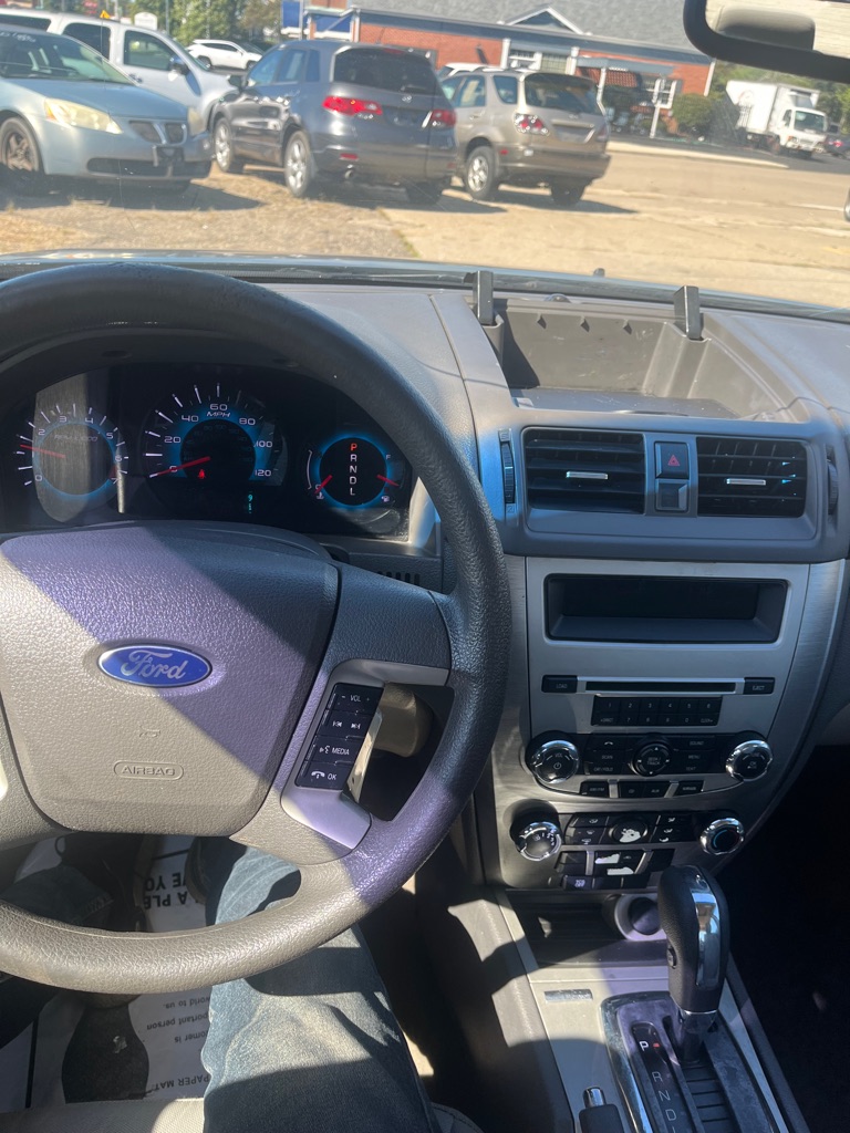 2011 Ford Fusion #15