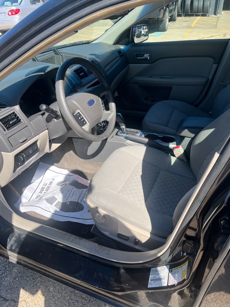 2011 Ford Fusion #14