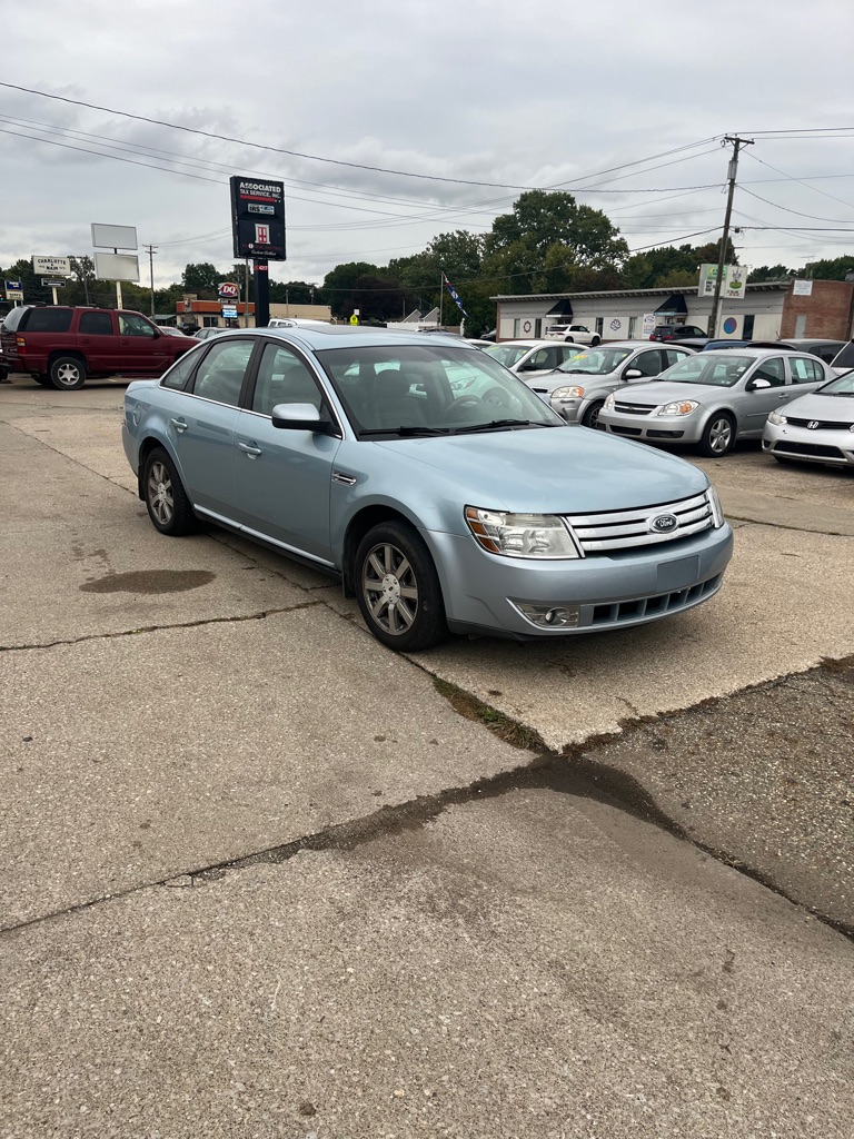 2009 Ford Taurus #2