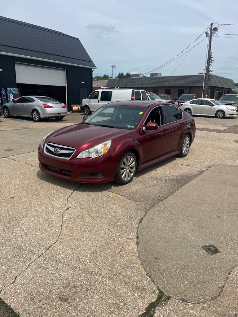 2010 Subaru Legacy 2.5i Limited CVT PZEV's photo