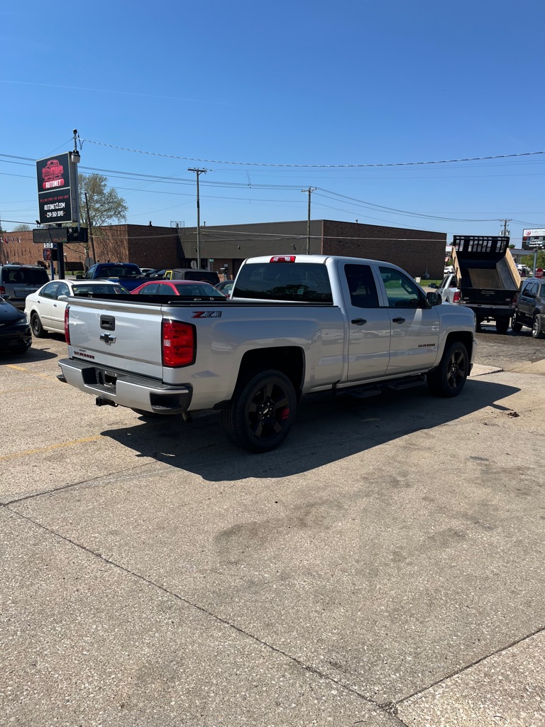 2018 Chevrolet Silverado 1500 #4
