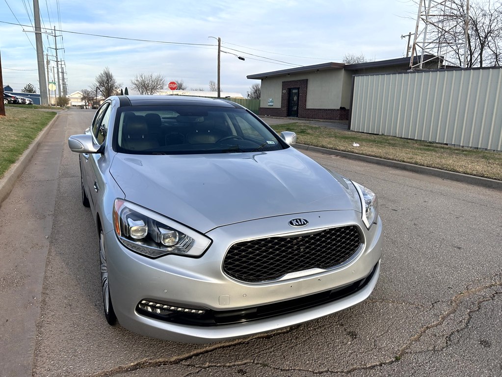 Silver 2015 Kia K900 Premium Sedan Rear-Wheel Drive Automatic