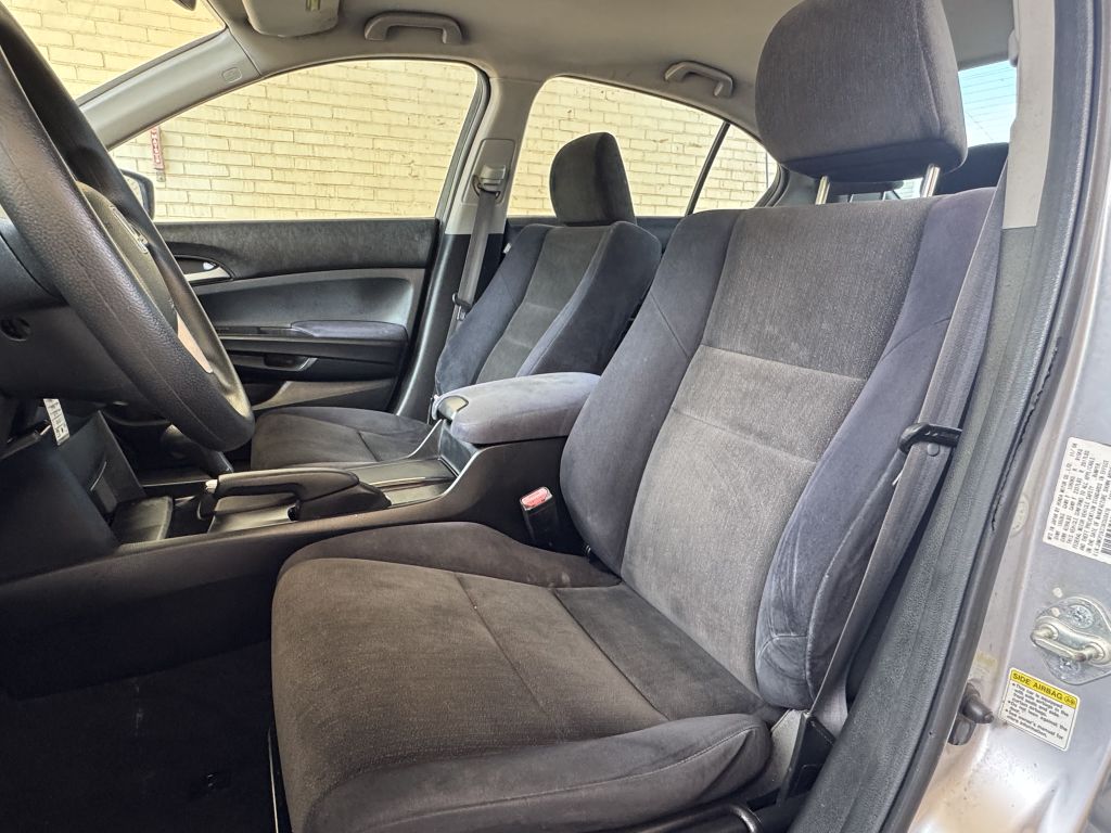 Photo 11 of this HONDA ACCORD