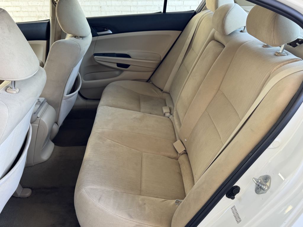 Photo 9 of this HONDA ACCORD