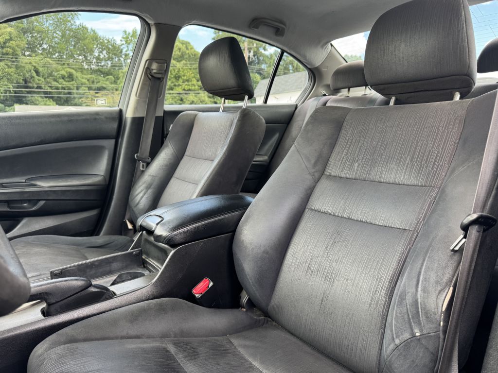 Photo 8 of this HONDA ACCORD