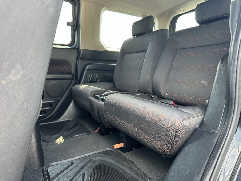 Photo 9 of this HONDA ELEMENT