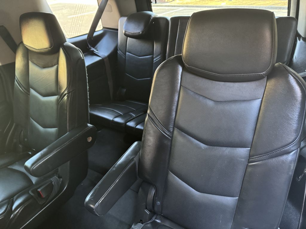 Photo 14 of this CADILLAC ESCALADE
