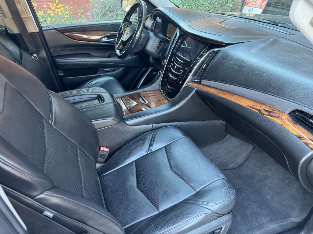 Photo 12 of this CADILLAC ESCALADE