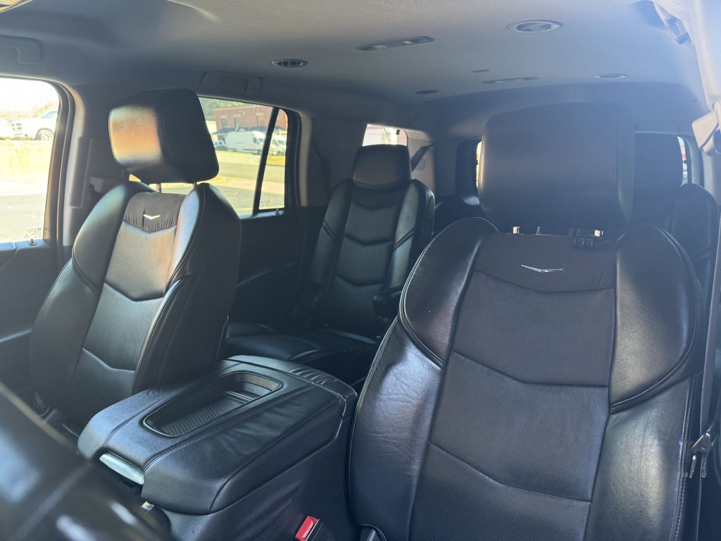 Photo 17 of this CADILLAC ESCALADE