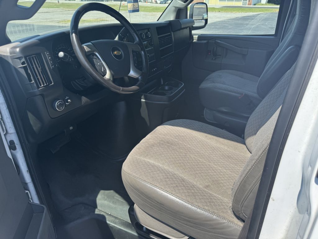 Photo 7 of this CHEVROLET EXPRESS G2500