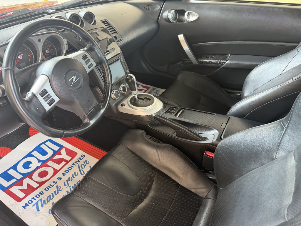 Photo 10 of this NISSAN 350Z