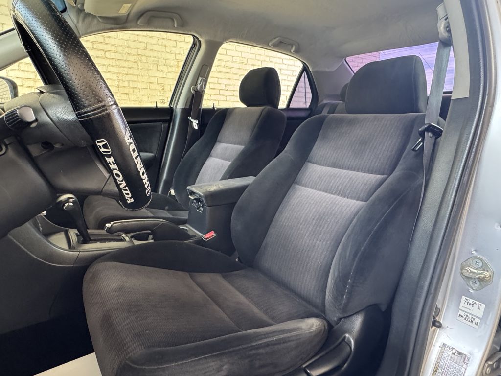 Photo 13 of this HONDA ACCORD