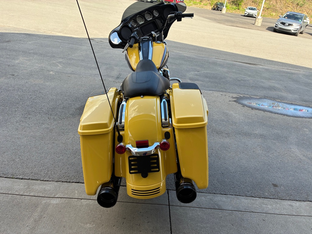 Photo 3 of this HARLEY DAVIDSON STREET GLIDE SP