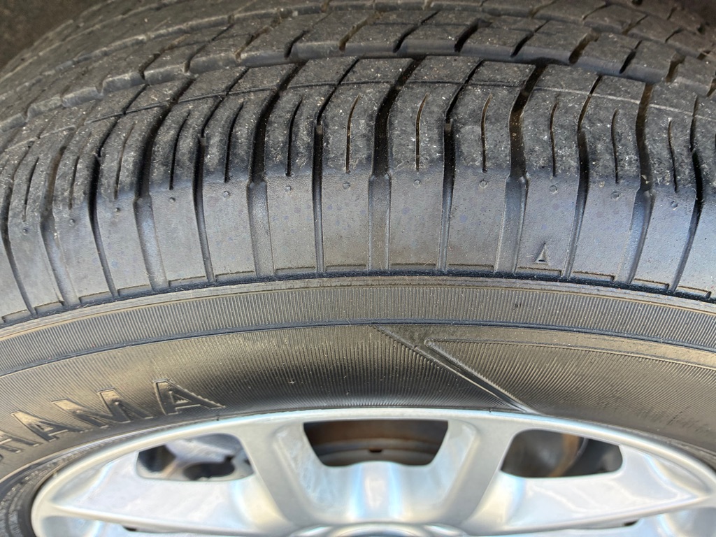 Photo 32 of this CHRYSLER PACIFICA