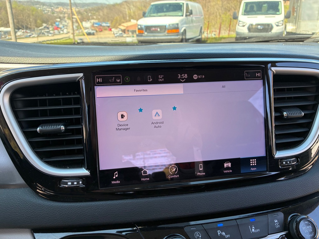 Photo 12 of this CHRYSLER PACIFICA