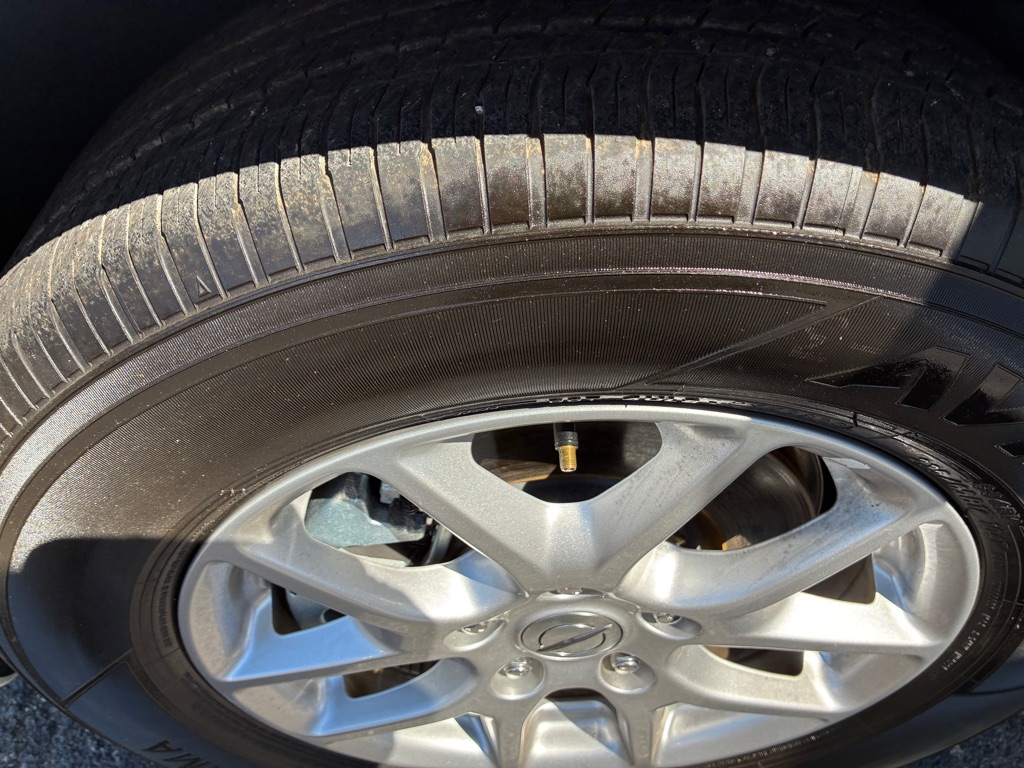 Photo 30 of this CHRYSLER PACIFICA