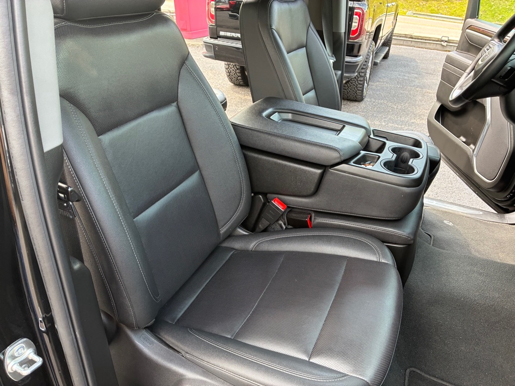 Photo 18 of this GMC SIERRA