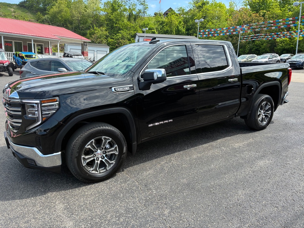 Photo 3 of this GMC SIERRA