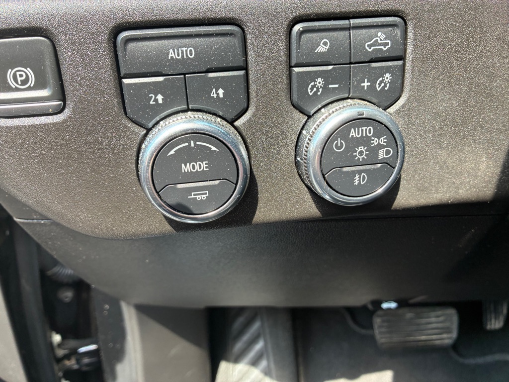 Photo 28 of this GMC SIERRA