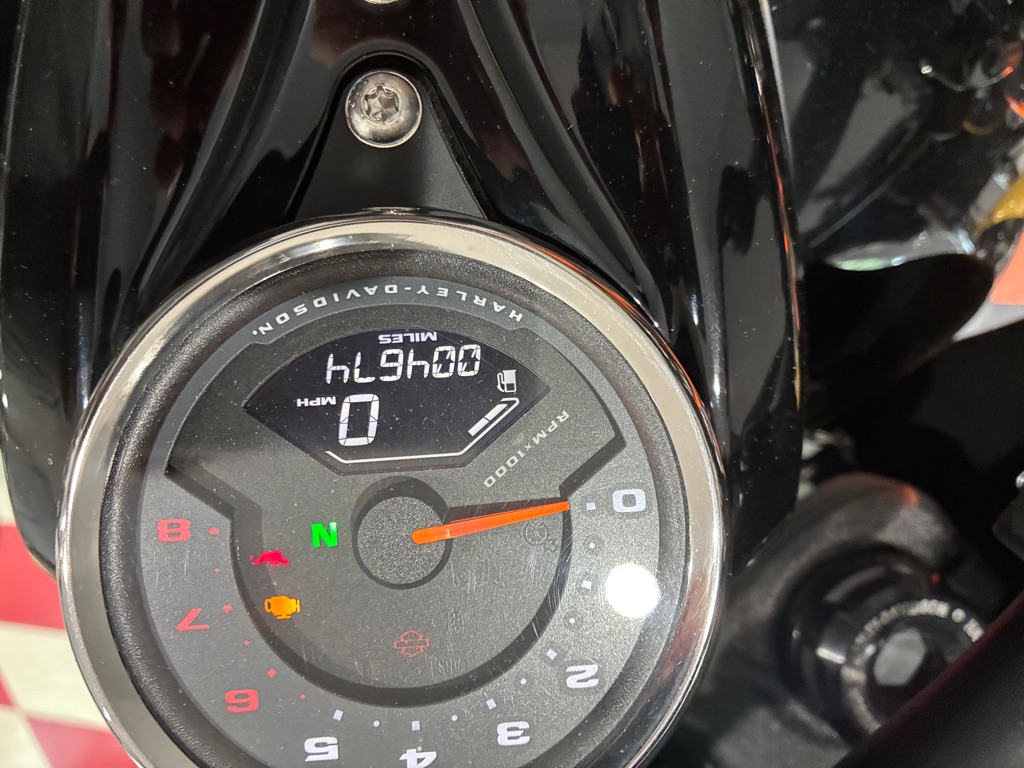 Photo 6 of this HARLEY DAVIDSON FAT BOB
