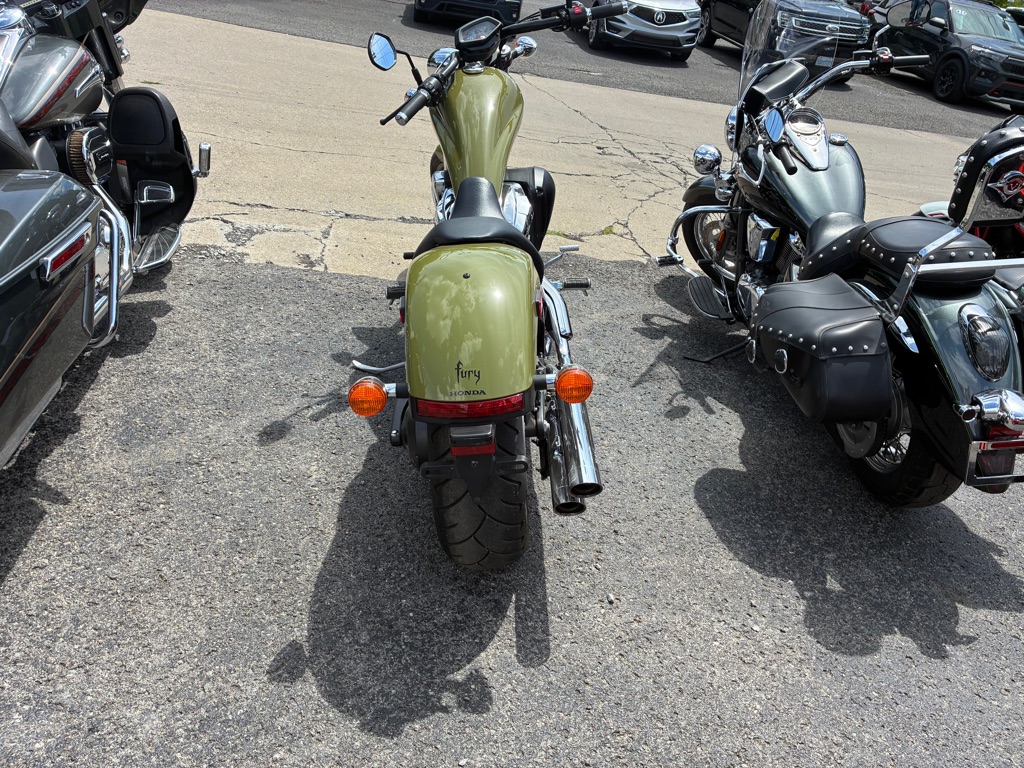 Photo 4 of this HONDA FURY
